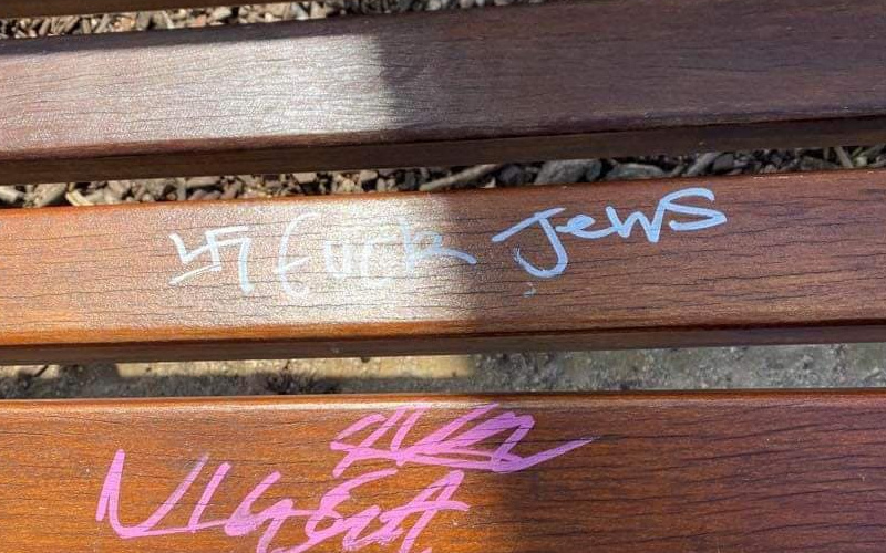 fuck jews, swastika